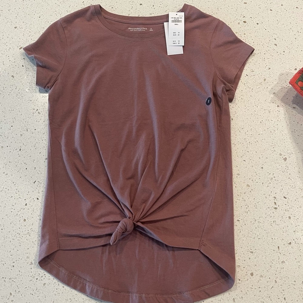 Mauve abercrombie t shirt with tie front